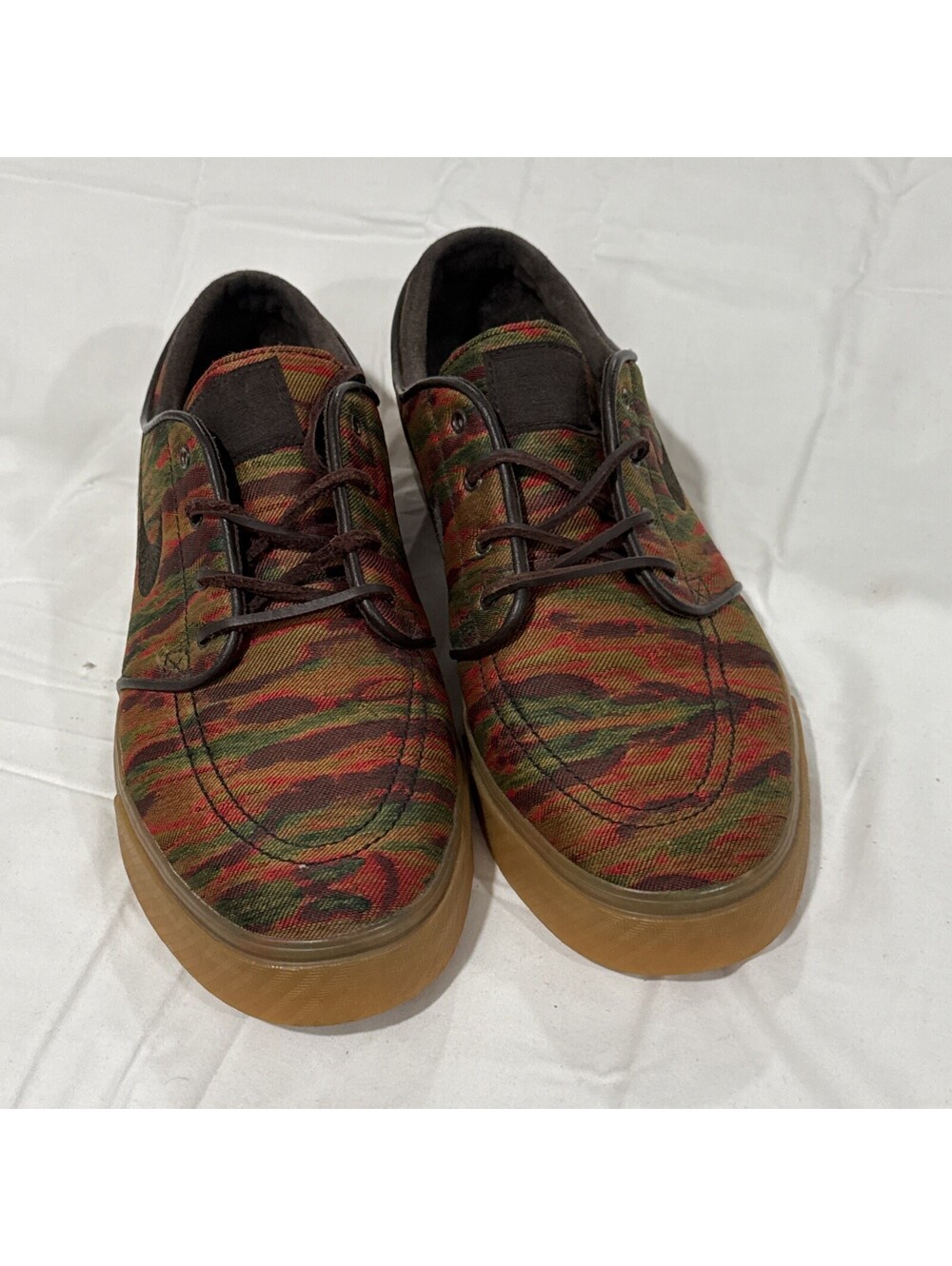Nike SB Zoom Stefan Janoski Skate Shoes Canvas Tiger Men's 9 Sneakers 705190-900